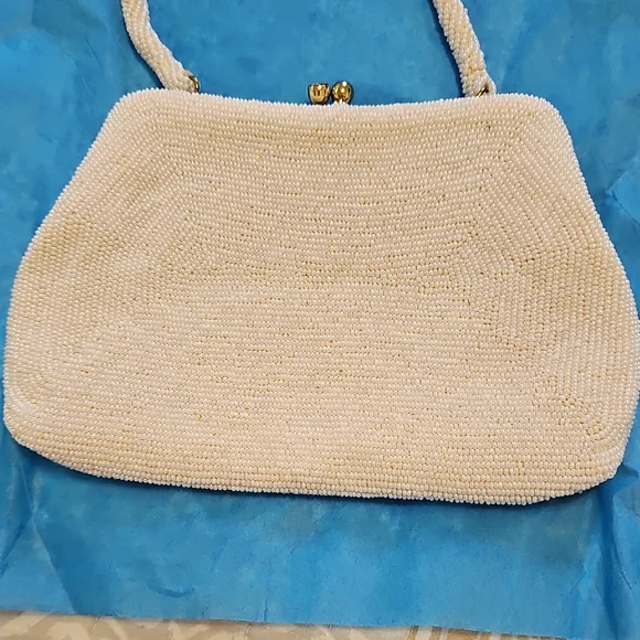 Elegant Cream Beaded Clutch - Picture 8 of 16